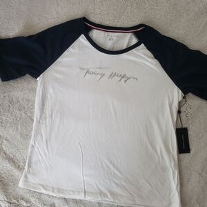 Tommy Hilfiger White and Navy Blue Raglan T-Shirt